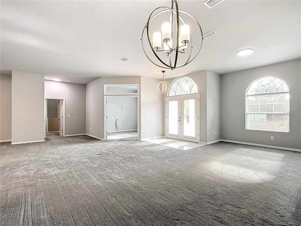 Chandelier, Empty room, Interior, Pendant Lights, Recessed Lighting