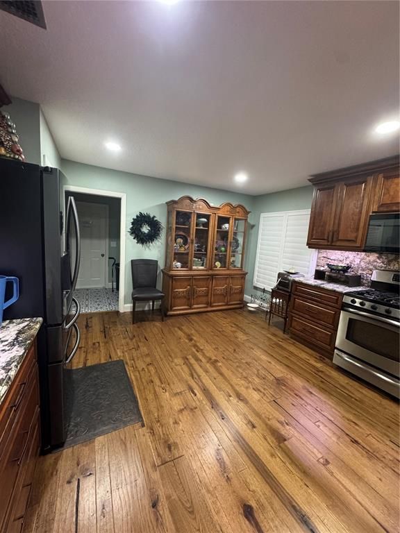 Interior, Kitchen, Recessed Lighting, Wood Texture Flooring