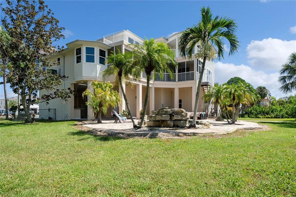 Backyard, Exterior