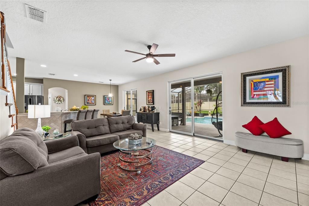 Dining room, Interior, Living room, Pendant Lights, Recessed Lighting