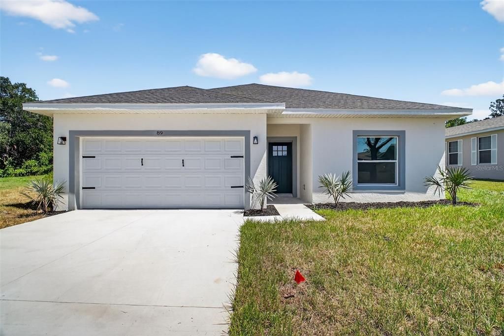 Attached, Exterior, Facade, Ranch
