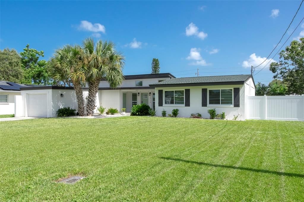 Attached, Backyard, Exterior, Facade, Ranch