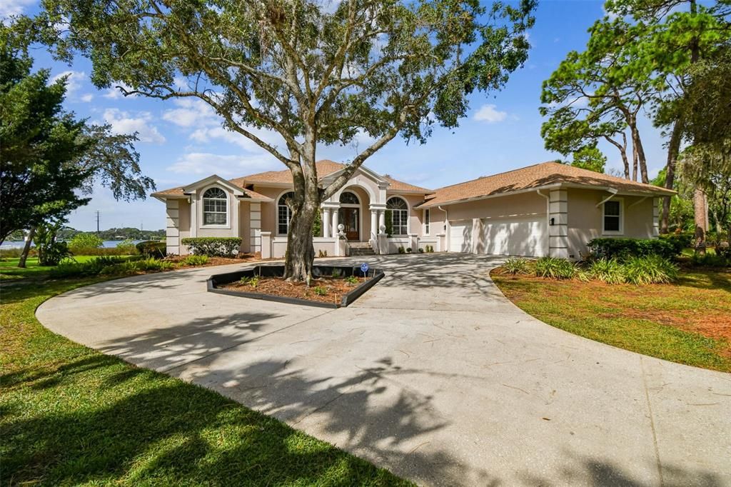 Attached, Backyard, Exterior, Facade, Ranch