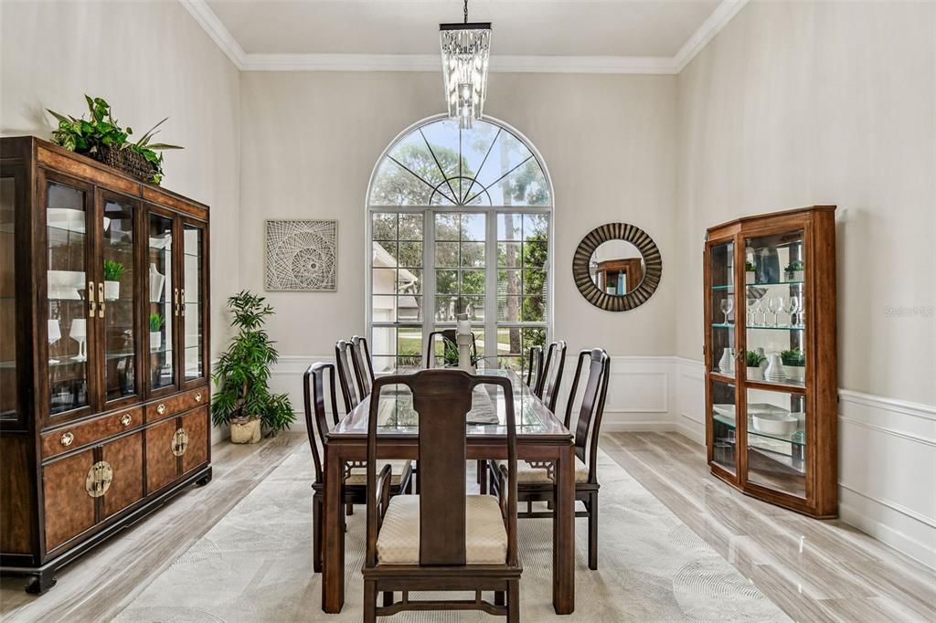 Chandelier, Dining room, Interior, Wood Texture Flooring