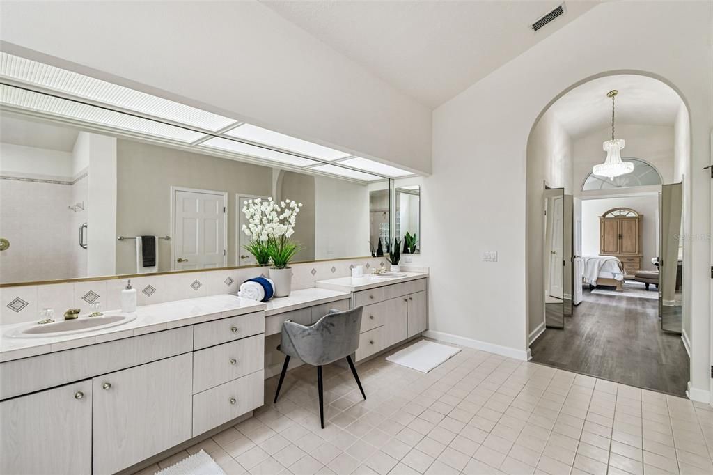 Bathroom, Dual Sink Vanities, Interior, Pendant Lights, Wood Texture Flooring