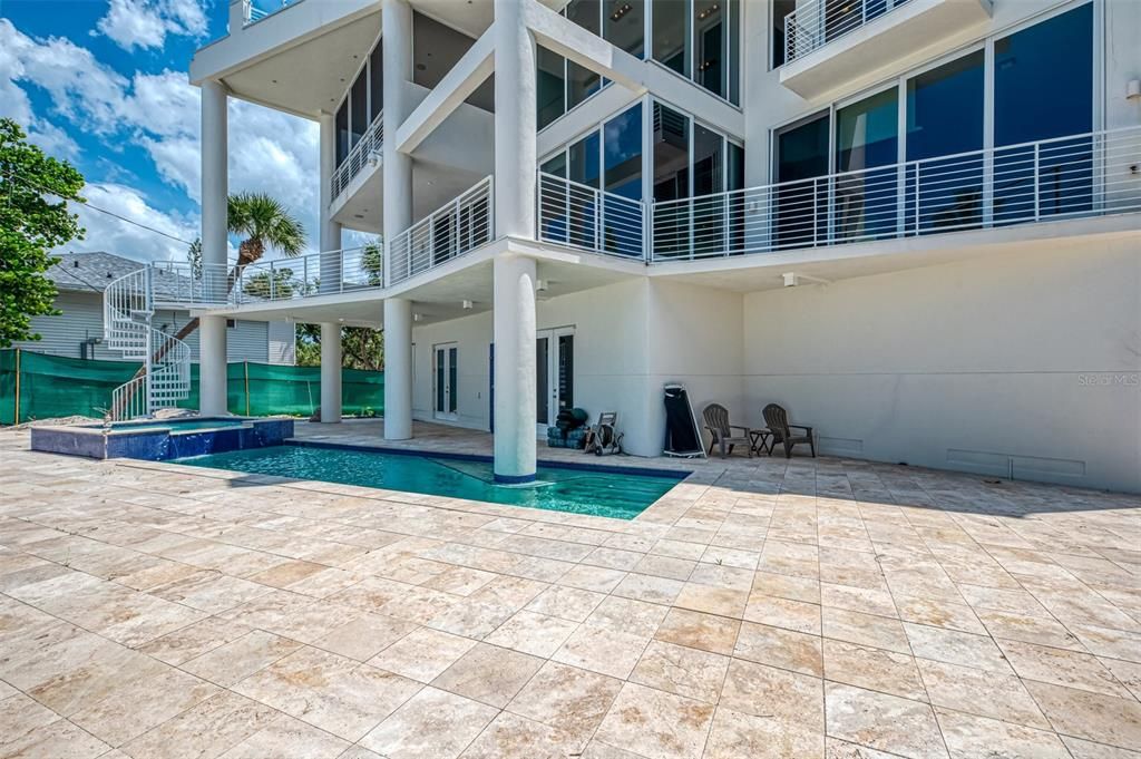 Exterior, Pool