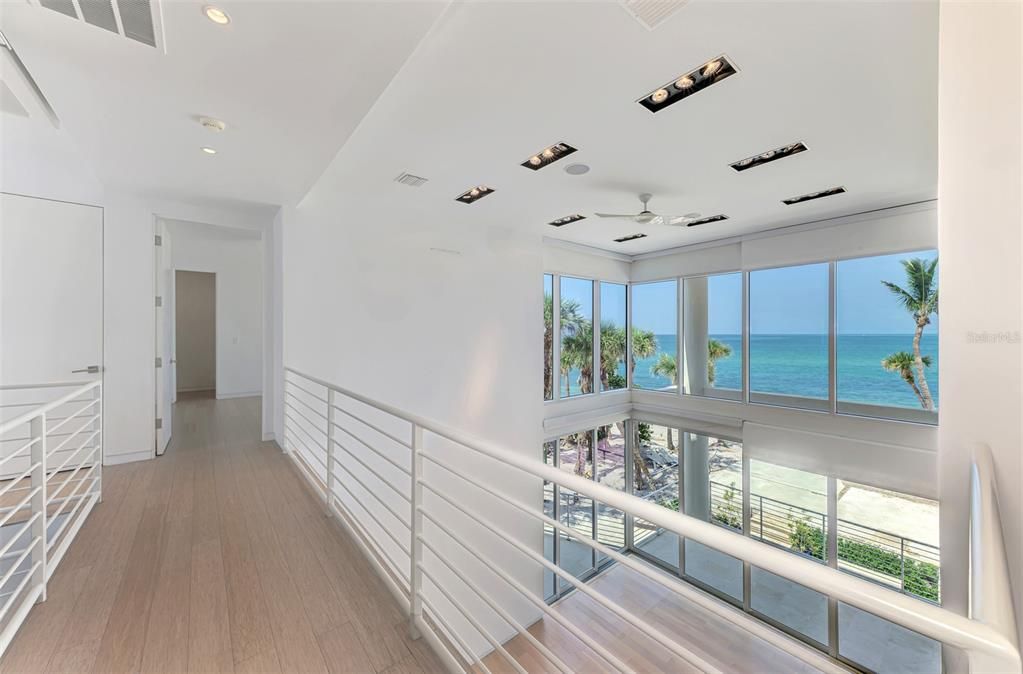 Interior, Recessed Lighting, Water, Wood Texture Flooring