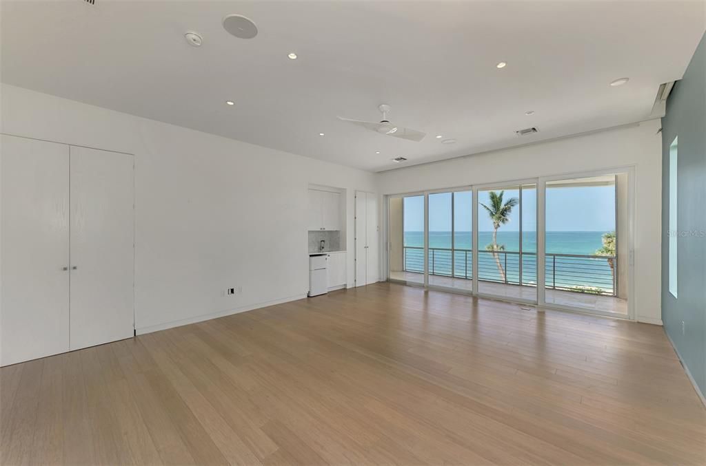 Empty room, Interior, Recessed Lighting, Water, Wood Texture Flooring