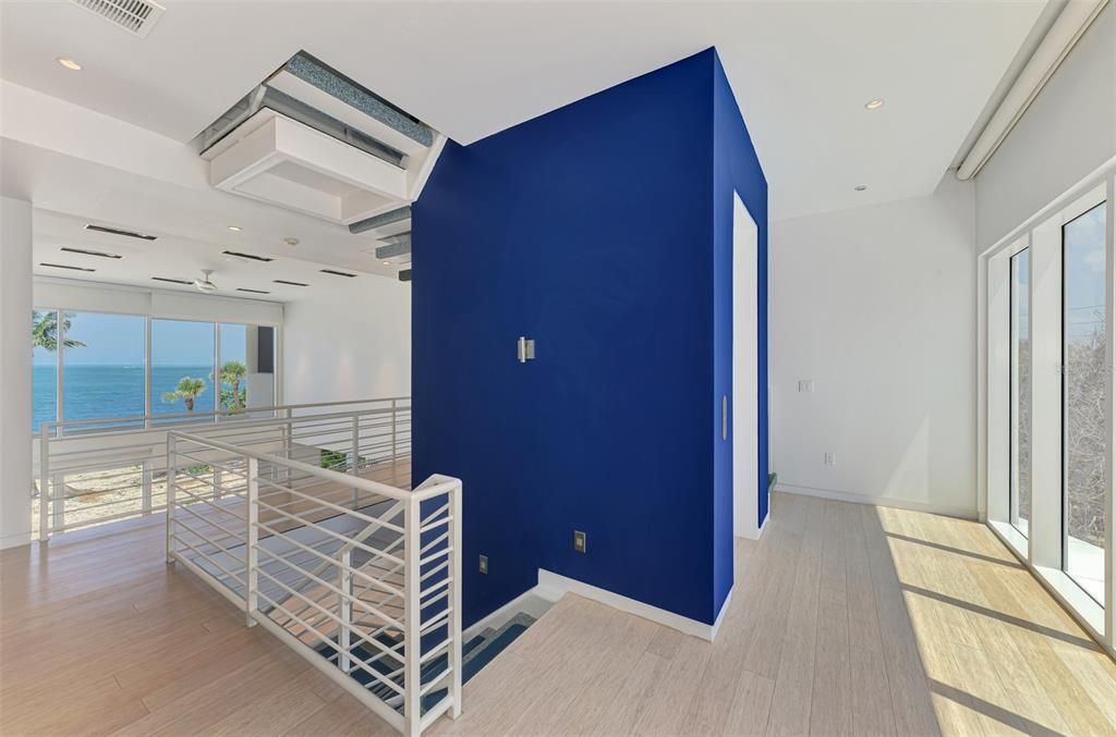 Interior, Recessed Lighting, Water, Wood Texture Flooring