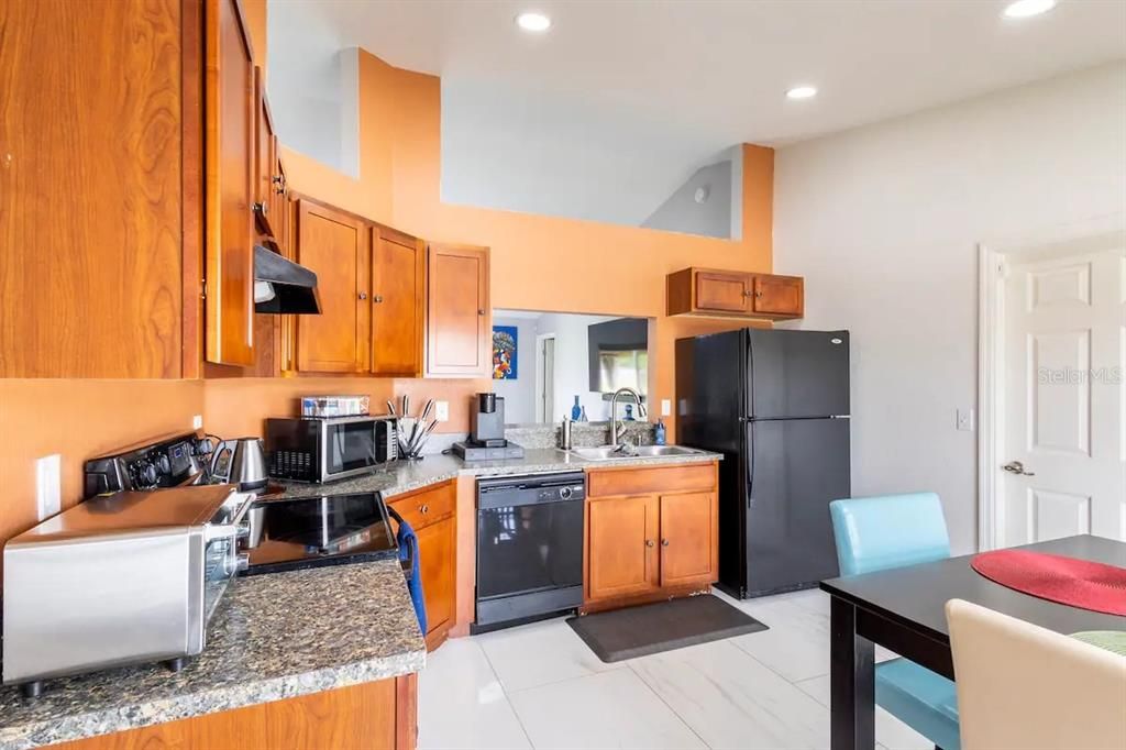 Dining room, Interior, Kitchen, Recessed Lighting