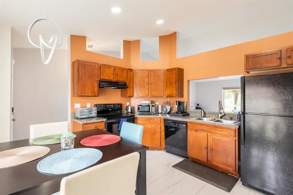 Dining room, Interior, Kitchen, Marble, Recessed Lighting