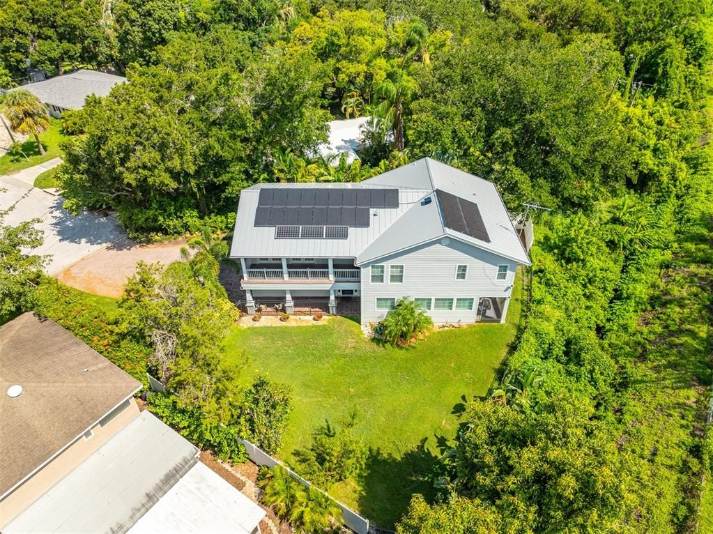 Exterior, Drone