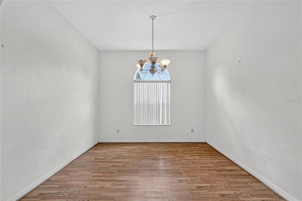 Chandelier, Empty room, Interior, Wood Texture Flooring