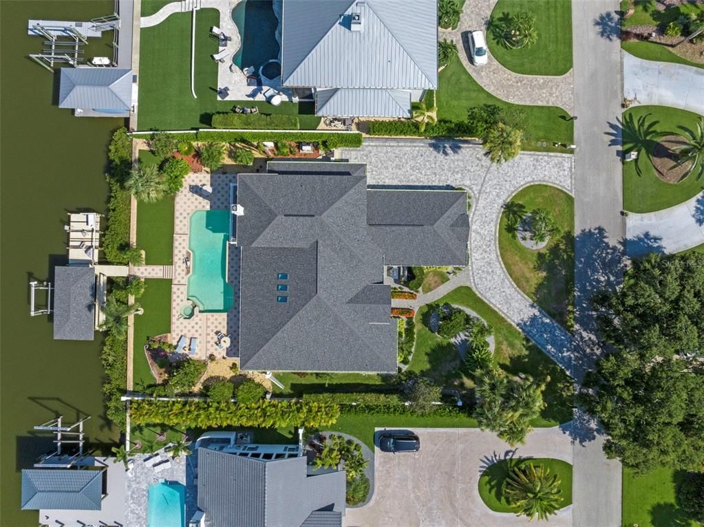 Exterior, Drone