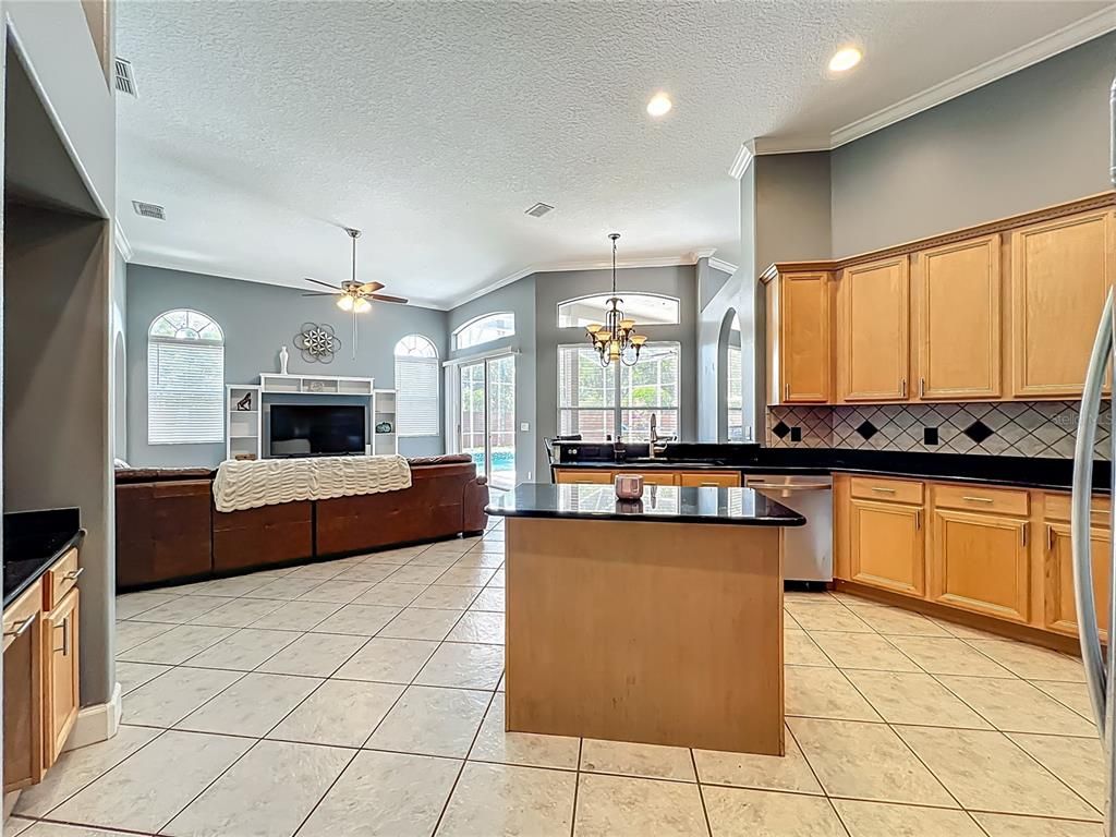 Chandelier, Interior, Kitchen, Living room, Pendant Lights, Recessed Lighting