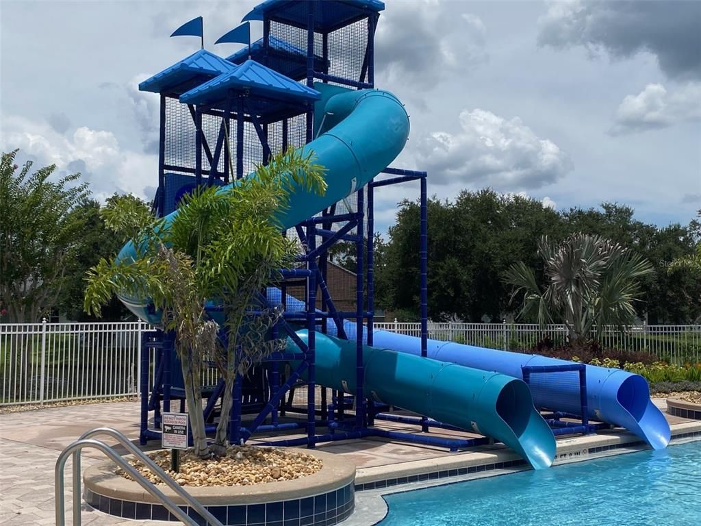 Exterior, Playground, Pool