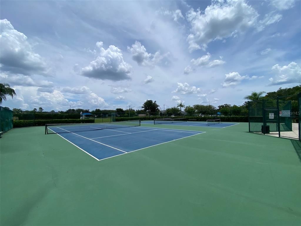 Exterior, Tennis Courts