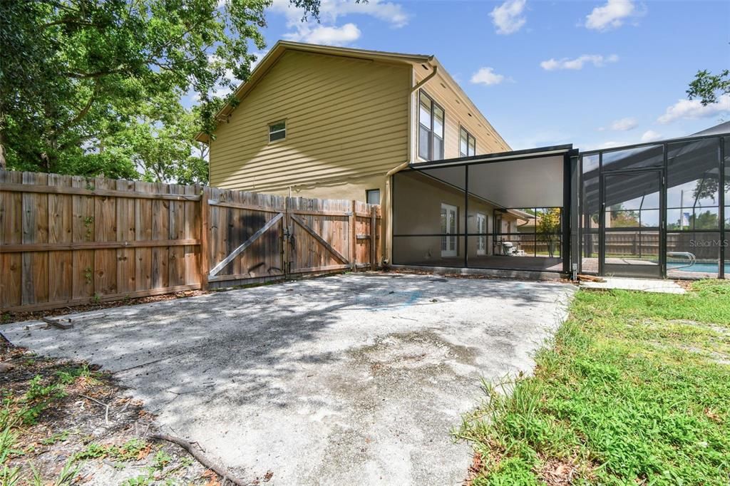 Backyard, Exterior