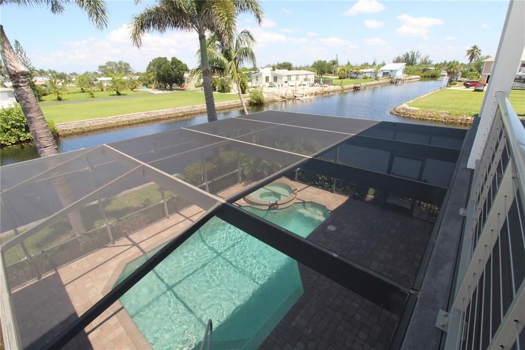 Exterior, Pool, Water