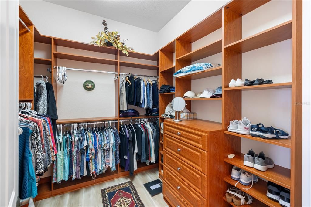 Interior, Walk-in Closets, Wood Texture Flooring
