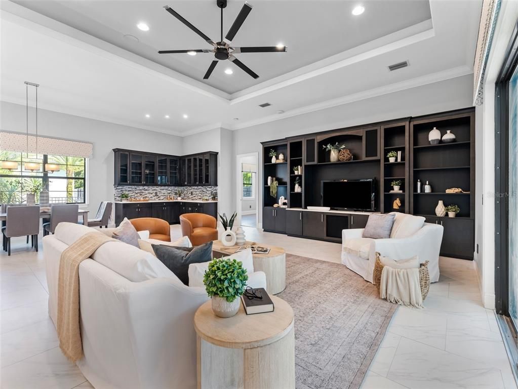 Dining room, Interior, Living room, Marble, Pendant Lights, Recessed Lighting