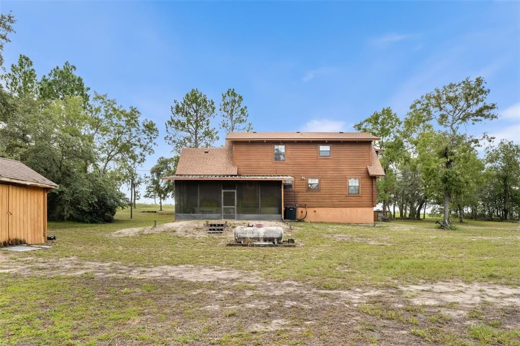 Backyard, Exterior