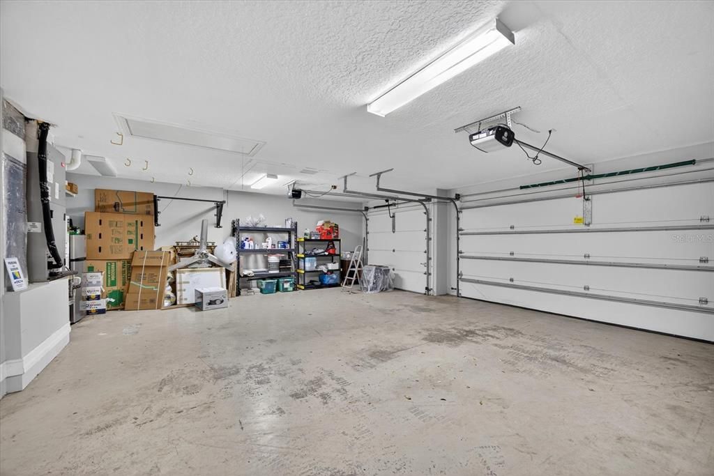 Garage, Interior