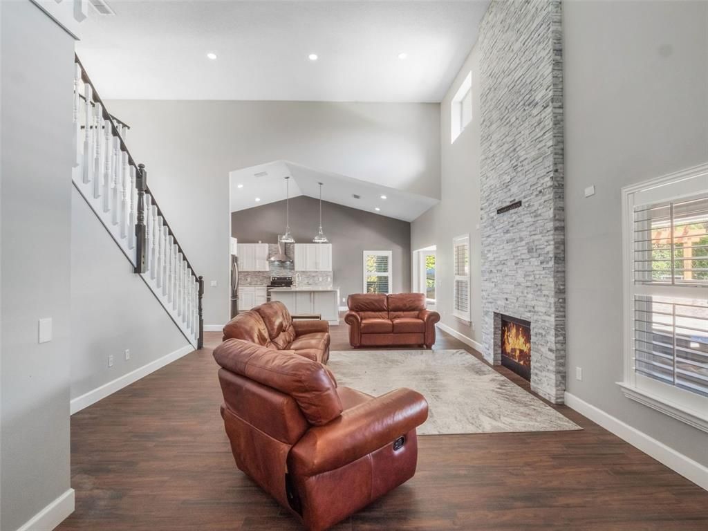 Fireplace, Interior, Living room, Pendant Lights, Recessed Lighting, Wood Texture Flooring
