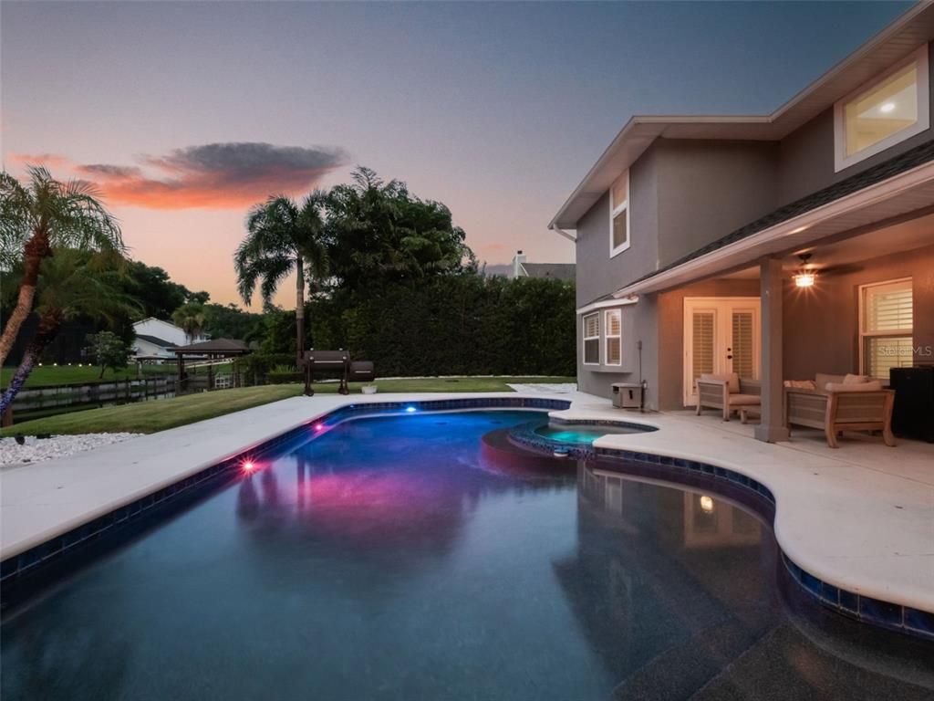 Exterior, Pool