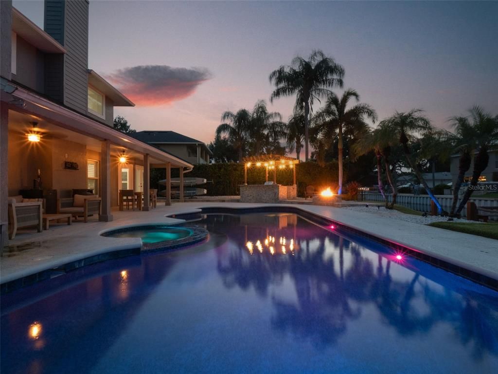 Exterior, Pool