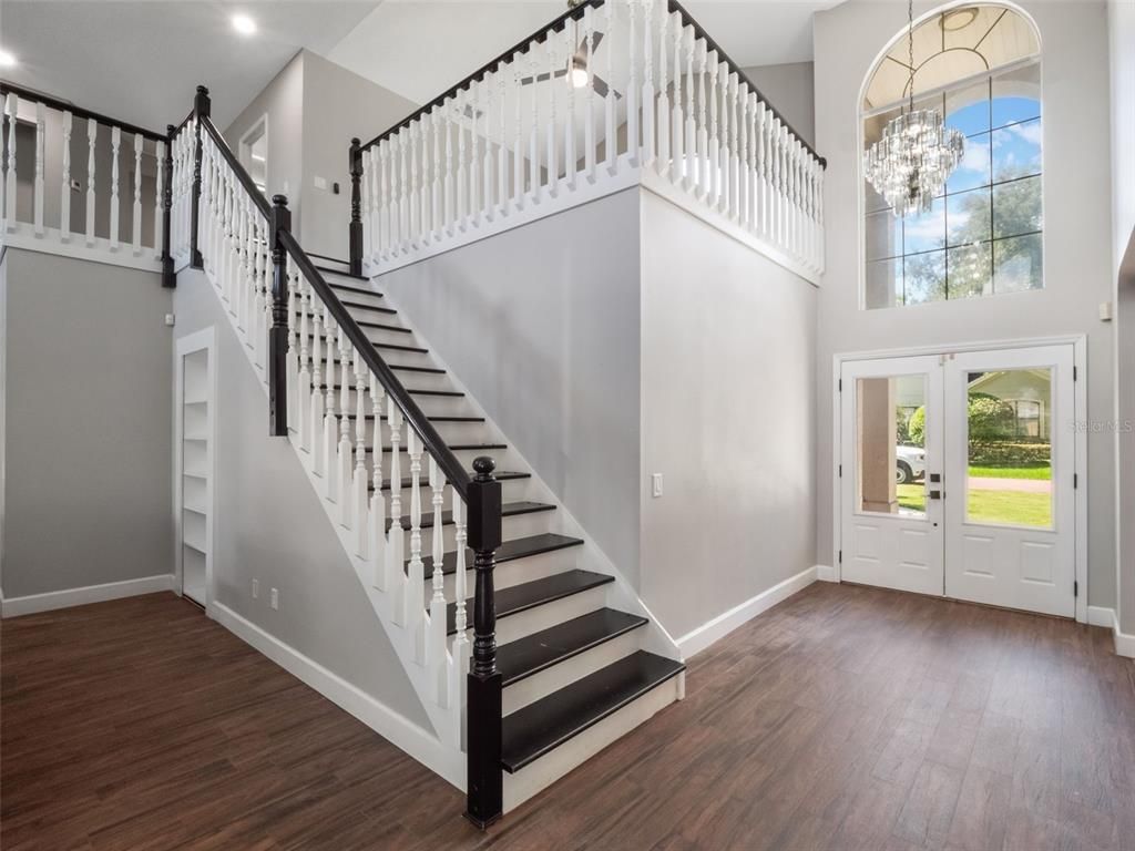 Chandelier, Interior, Recessed Lighting, Wood Texture Flooring