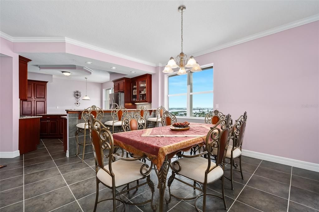 Chandelier, Dining room, Interior, Kitchen, Pendant Lights, Recessed Lighting, Water