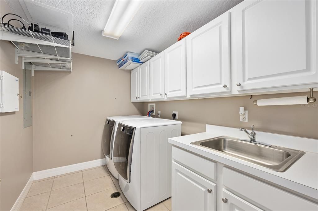 Interior, Washer