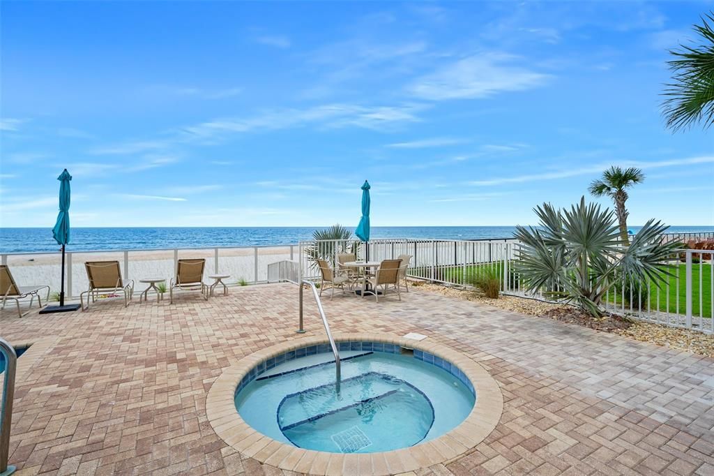 Exterior, Pool, Water