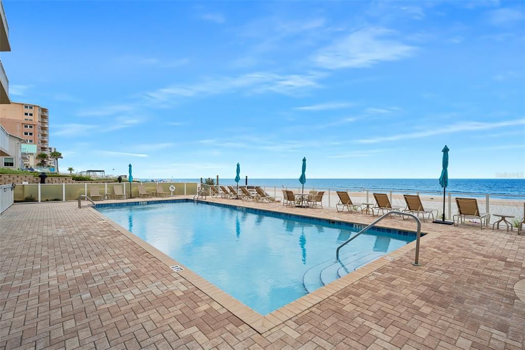 Exterior, Pool, Water