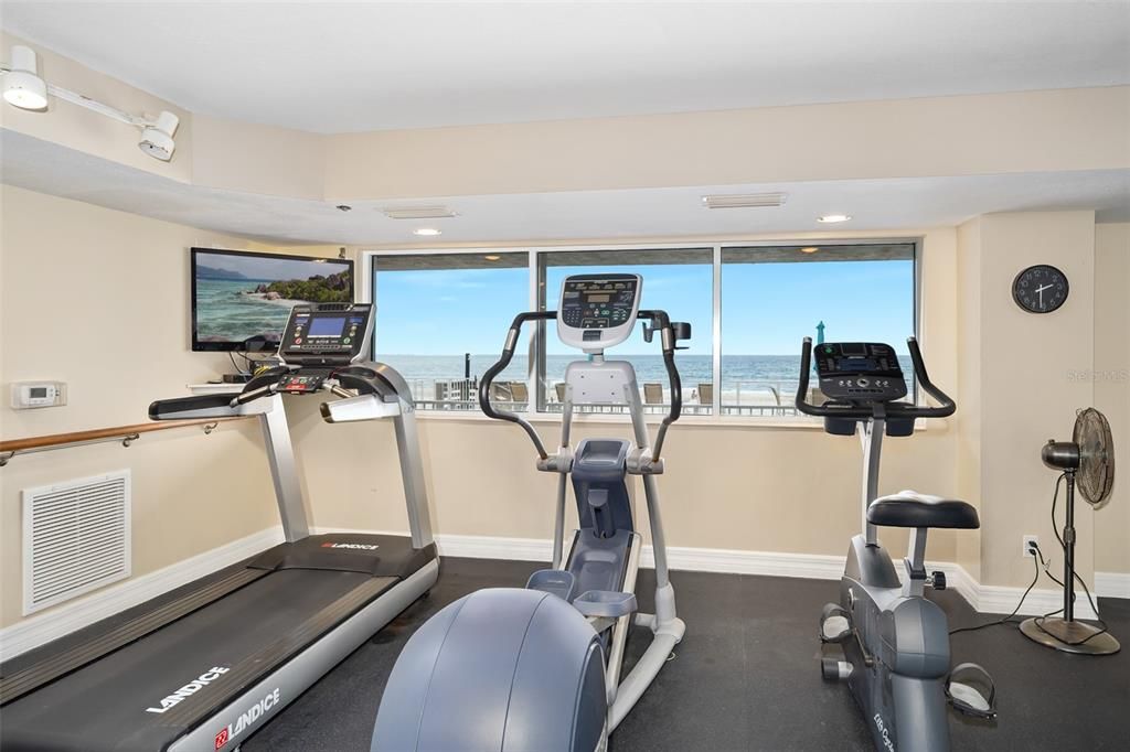 Fitness Equipment, Interior, Recessed Lighting, Water