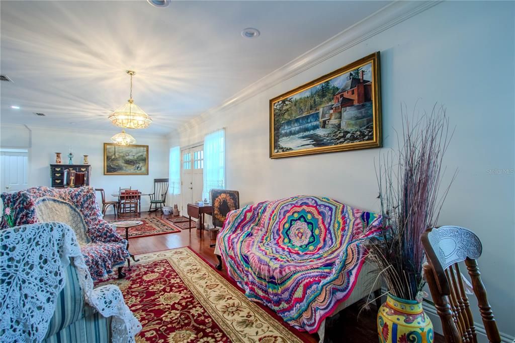 Dining room, Interior, Pendant Lights, Recessed Lighting, Wood Texture Flooring