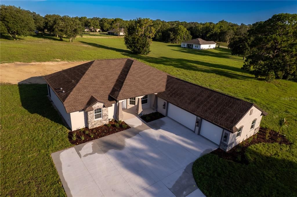 Exterior, Drone