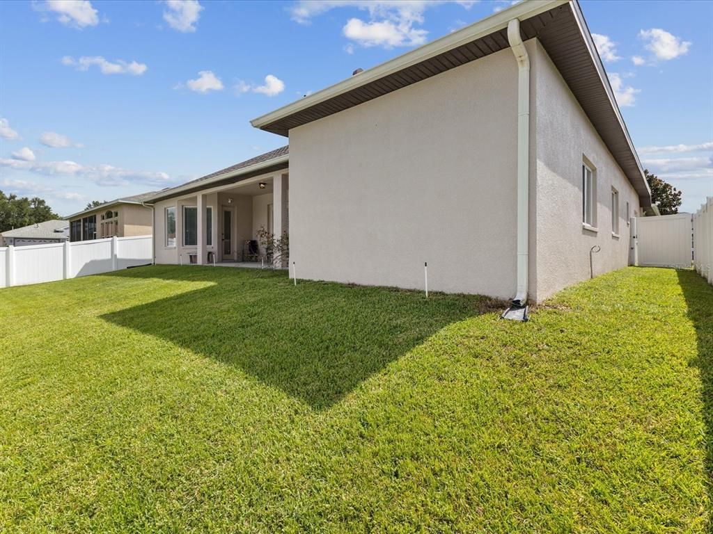 Backyard, Exterior