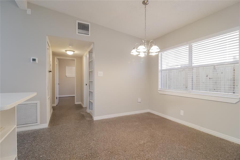 Empty room, Interior, Pendant Lights