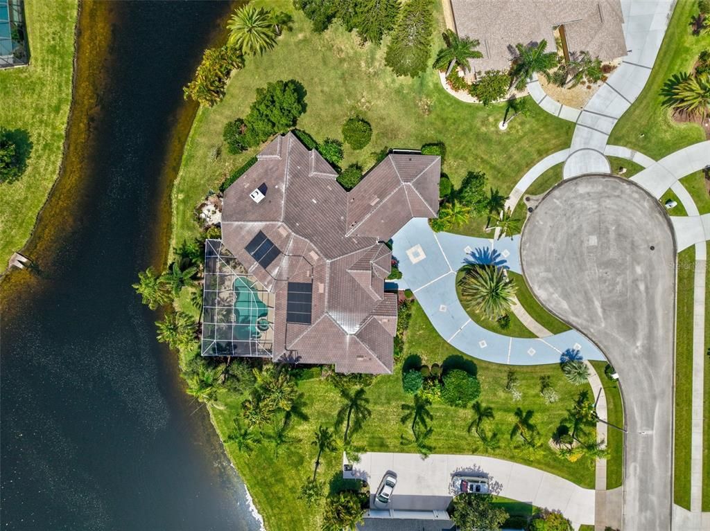 Exterior, Drone