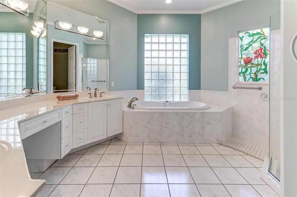 Bathroom, Dual Sink Vanities, Interior, Marble, Recessed Lighting