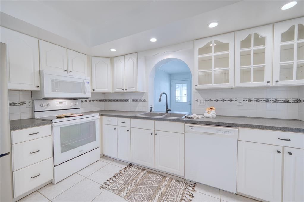 Interior, Kitchen, Recessed Lighting