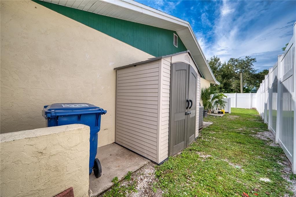 Backyard, Exterior