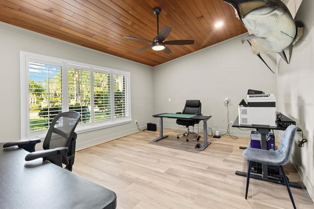 Home Office, Interior, Recessed Lighting, Wooden Ceilings, Wood Texture Flooring