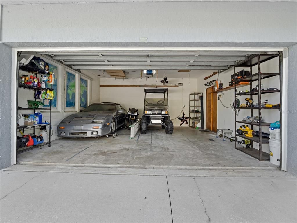 Garage, Interior