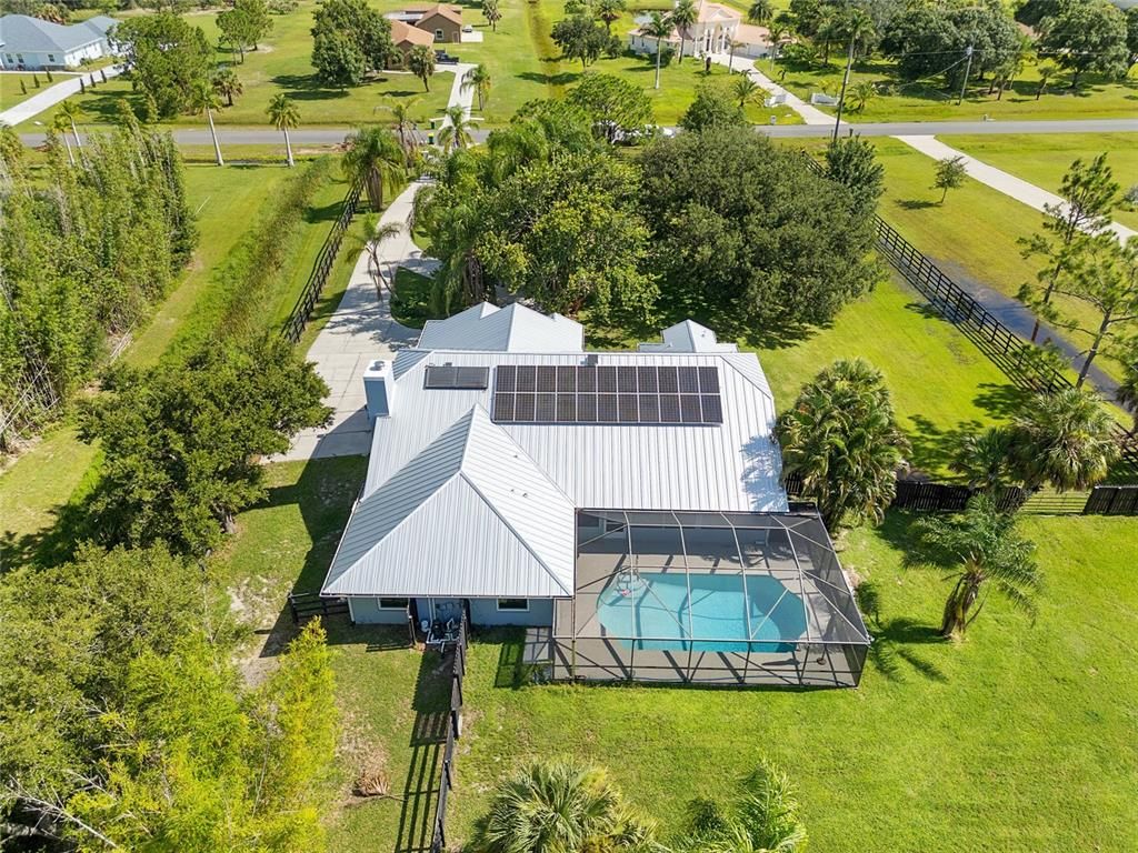 Exterior, Drone