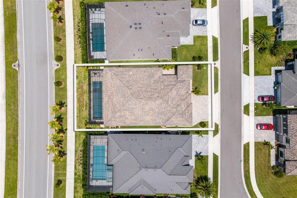 Exterior, Drone
