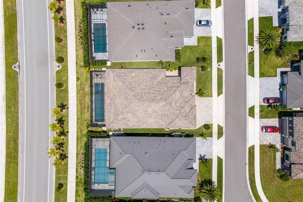 Exterior, Drone