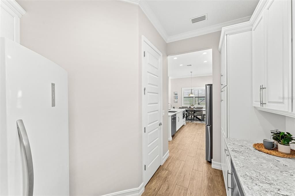 Interior, Kitchen, Pendant Lights, Recessed Lighting, Wood Texture Flooring